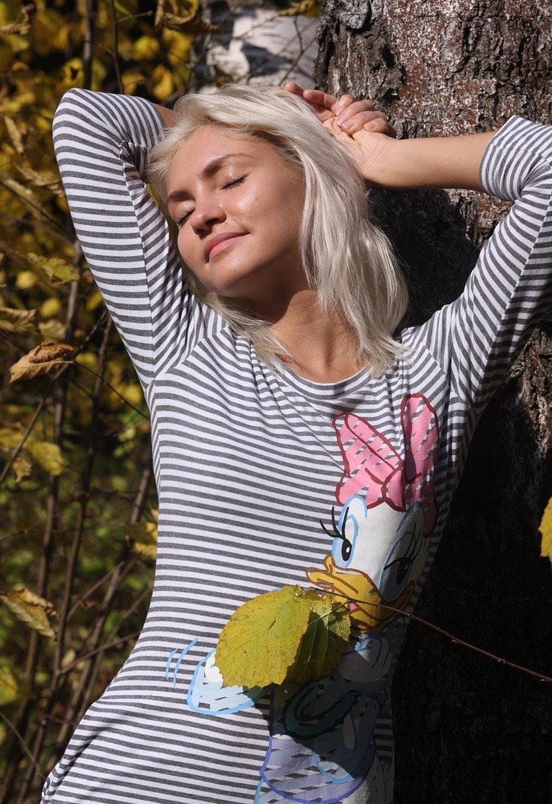 Евгения, 18